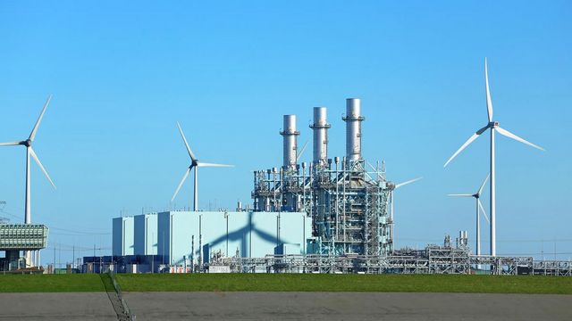 Refinery Image