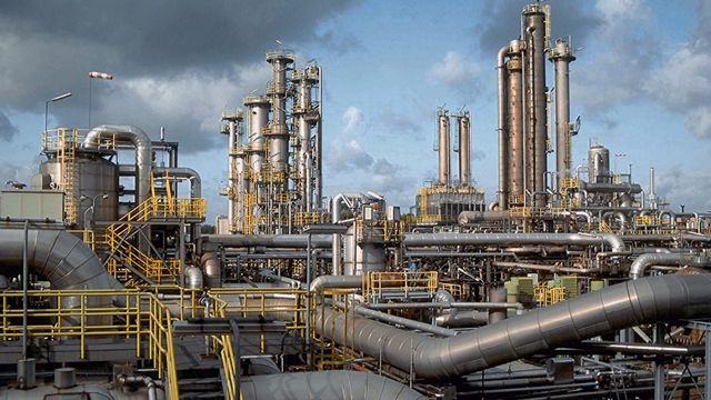 Refinery Image